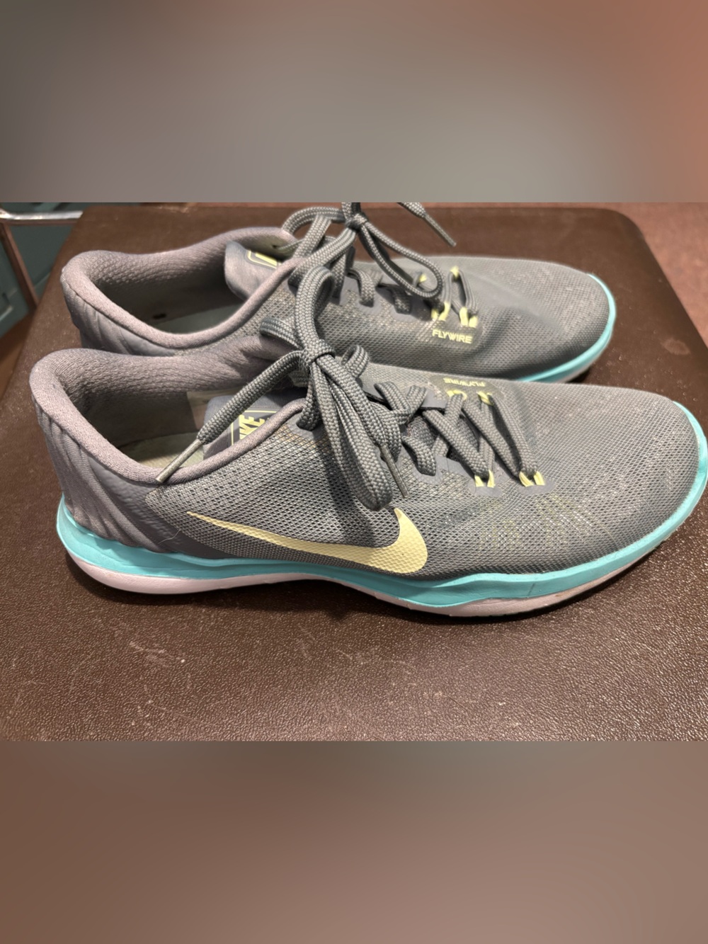 Nike Women’s Sneakers Size 9